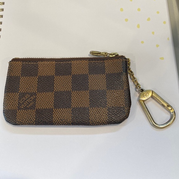 Authentic Louis Vuitton key pouch - Picture 1 of 8